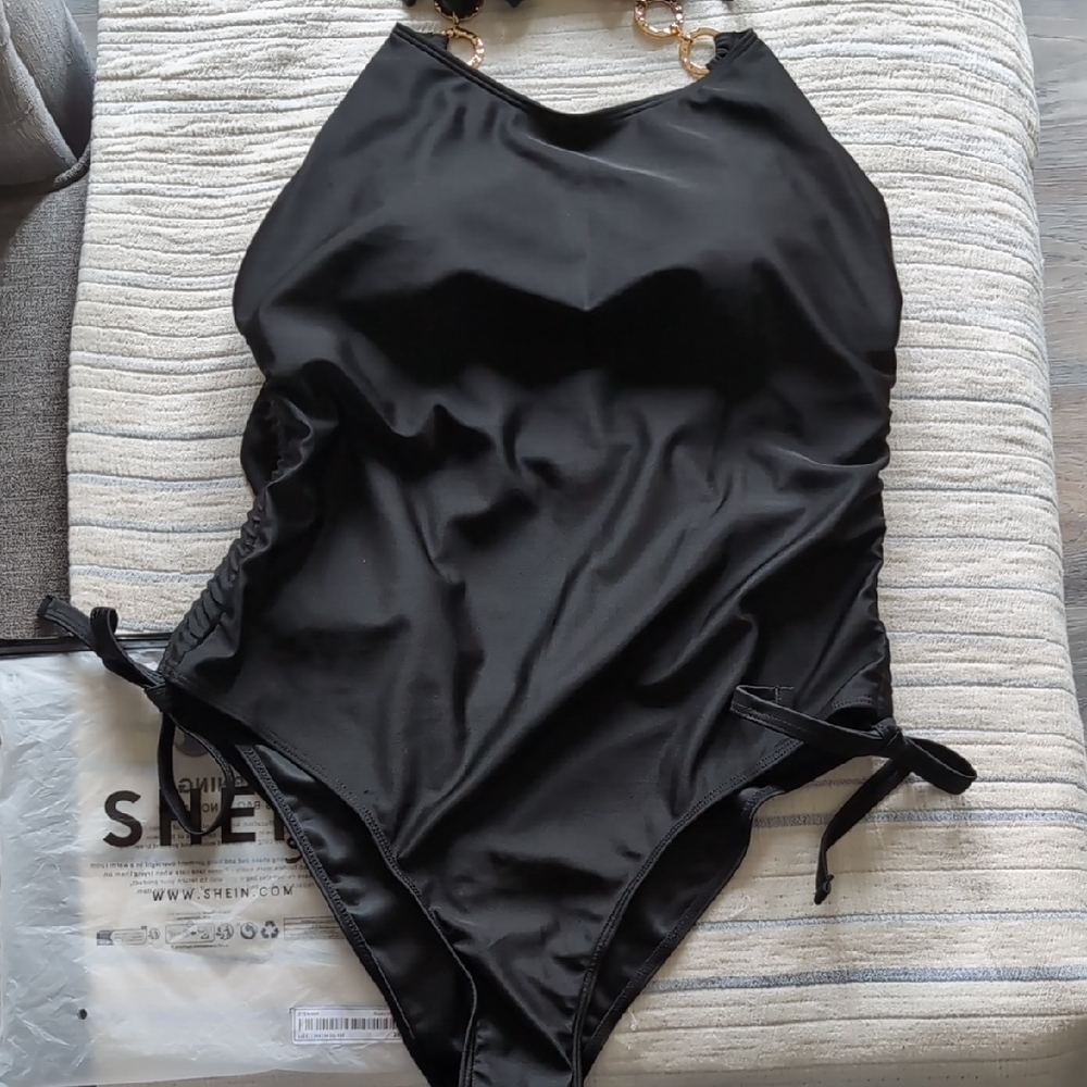 SHEIN Elegant Black Swimsuit